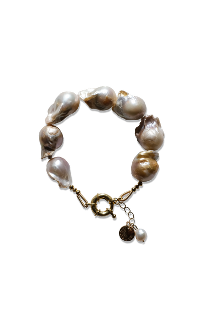 Aphrodite Pearl Bracelet