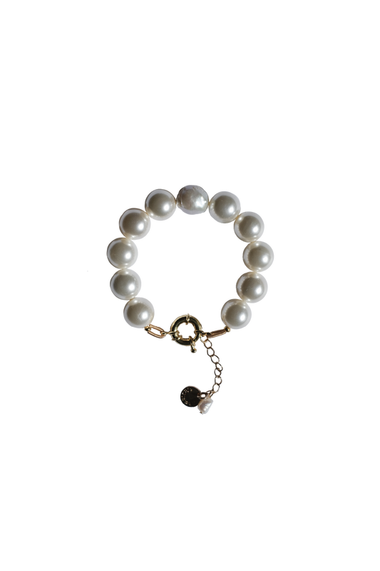 Venus Pearl Bracelet